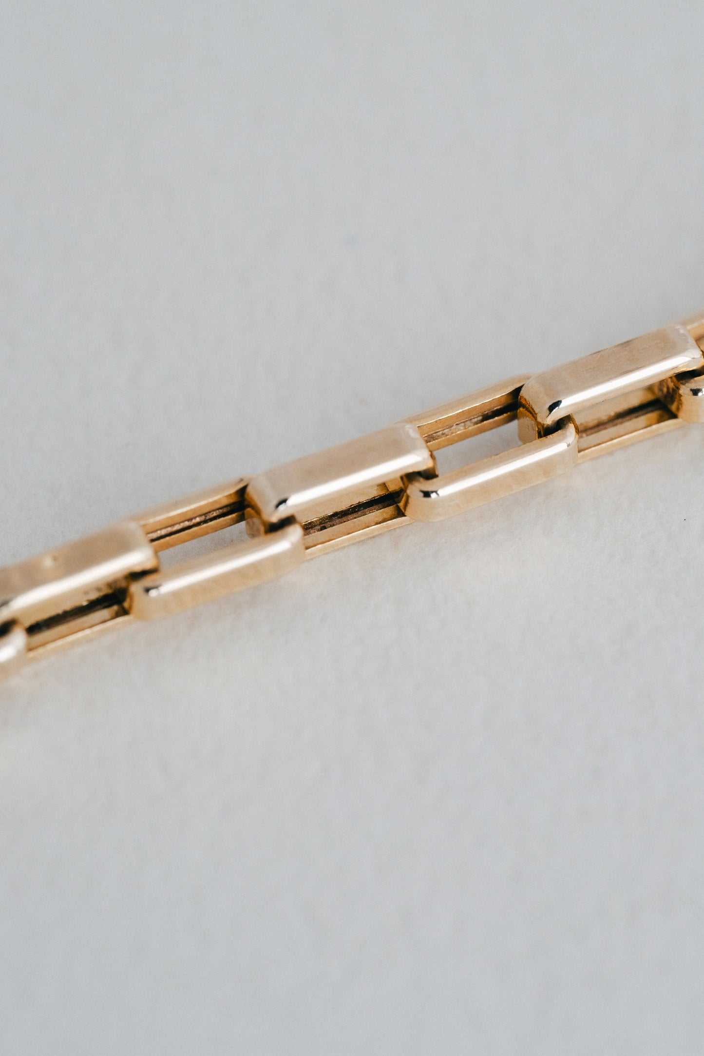 UNOAERRE｜Architectural Link Bracelet (Italy)