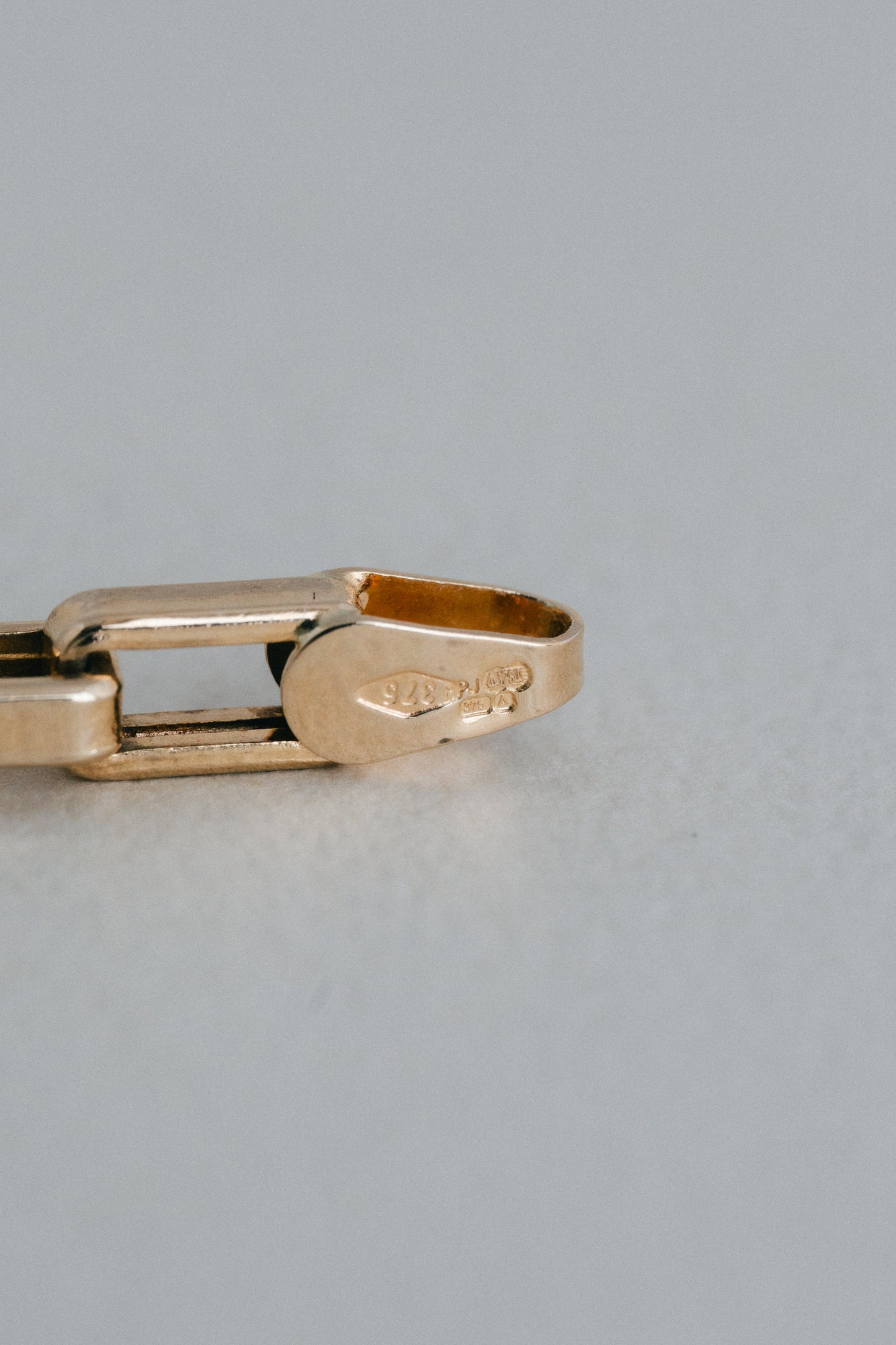 UNOAERRE｜Architectural Link Bracelet (Italy)