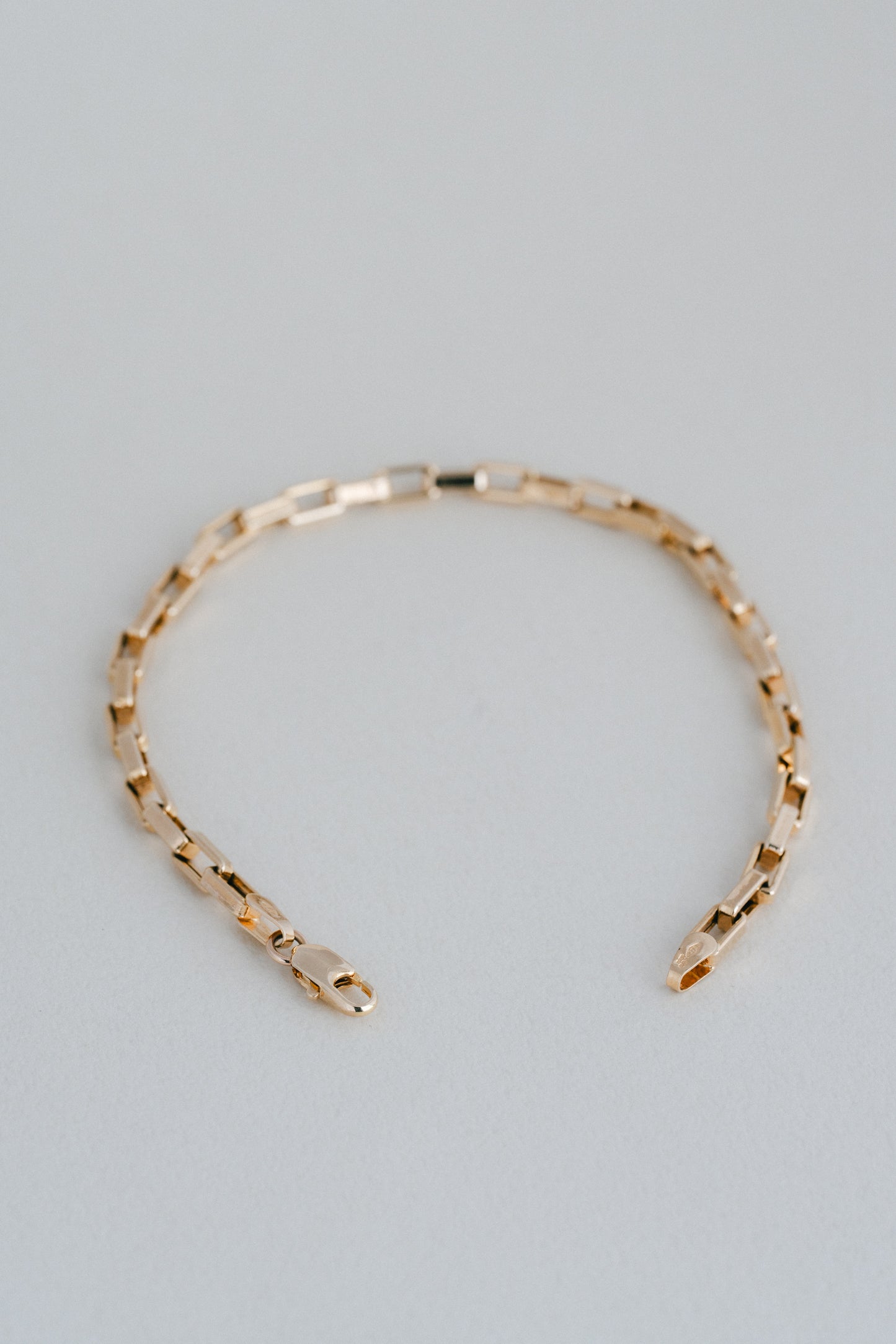UNOAERRE｜Architectural Link Bracelet (Italy)