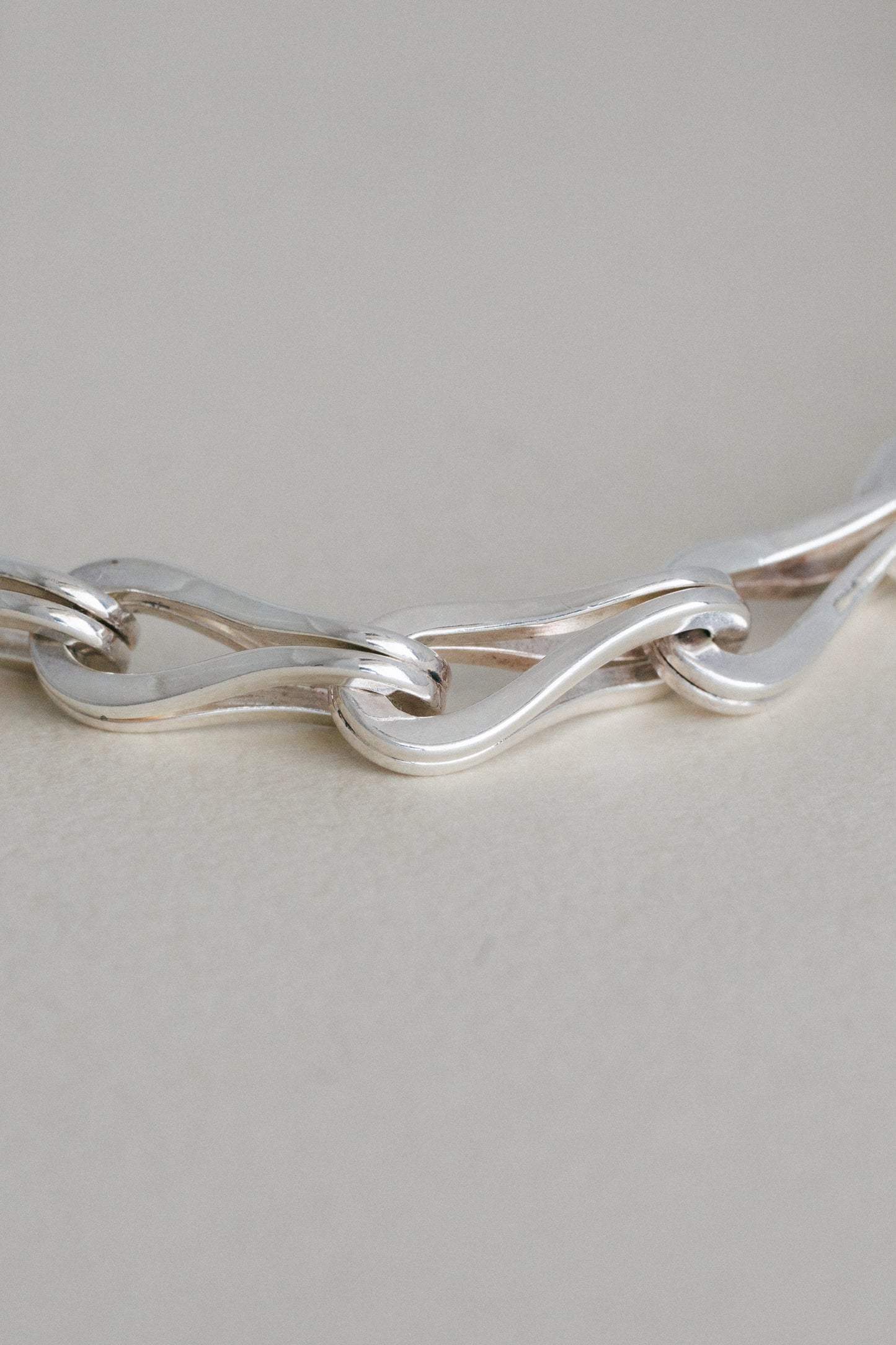 GUCCI｜Möbius Link Bracelet (Italy)