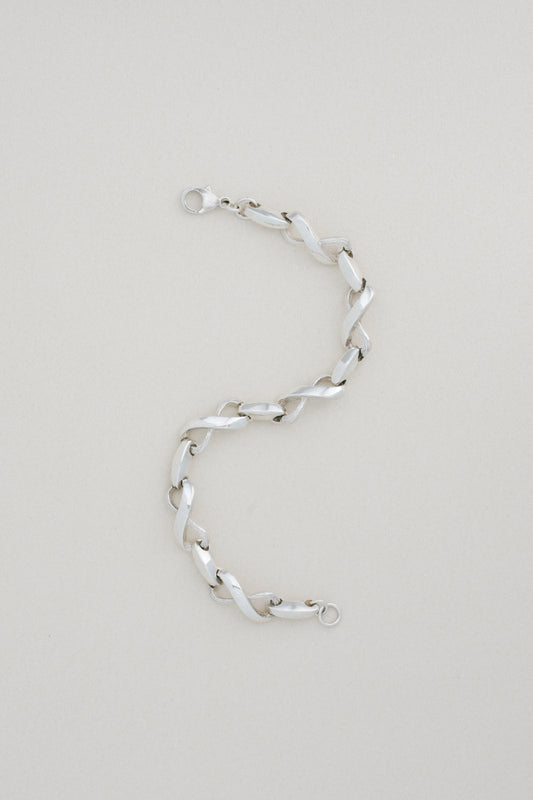 Figure-Eight Link Bracelet (UK)