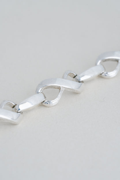 Figure-Eight Link Bracelet (UK)
