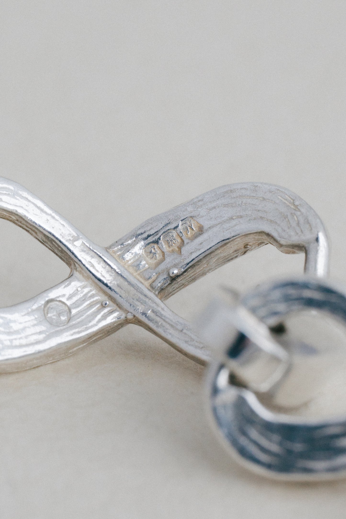 Figure-Eight Link Bracelet (UK)