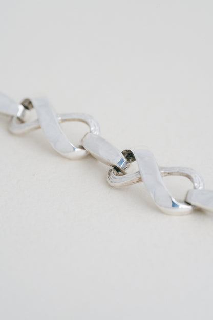 Figure-Eight Link Bracelet (UK)