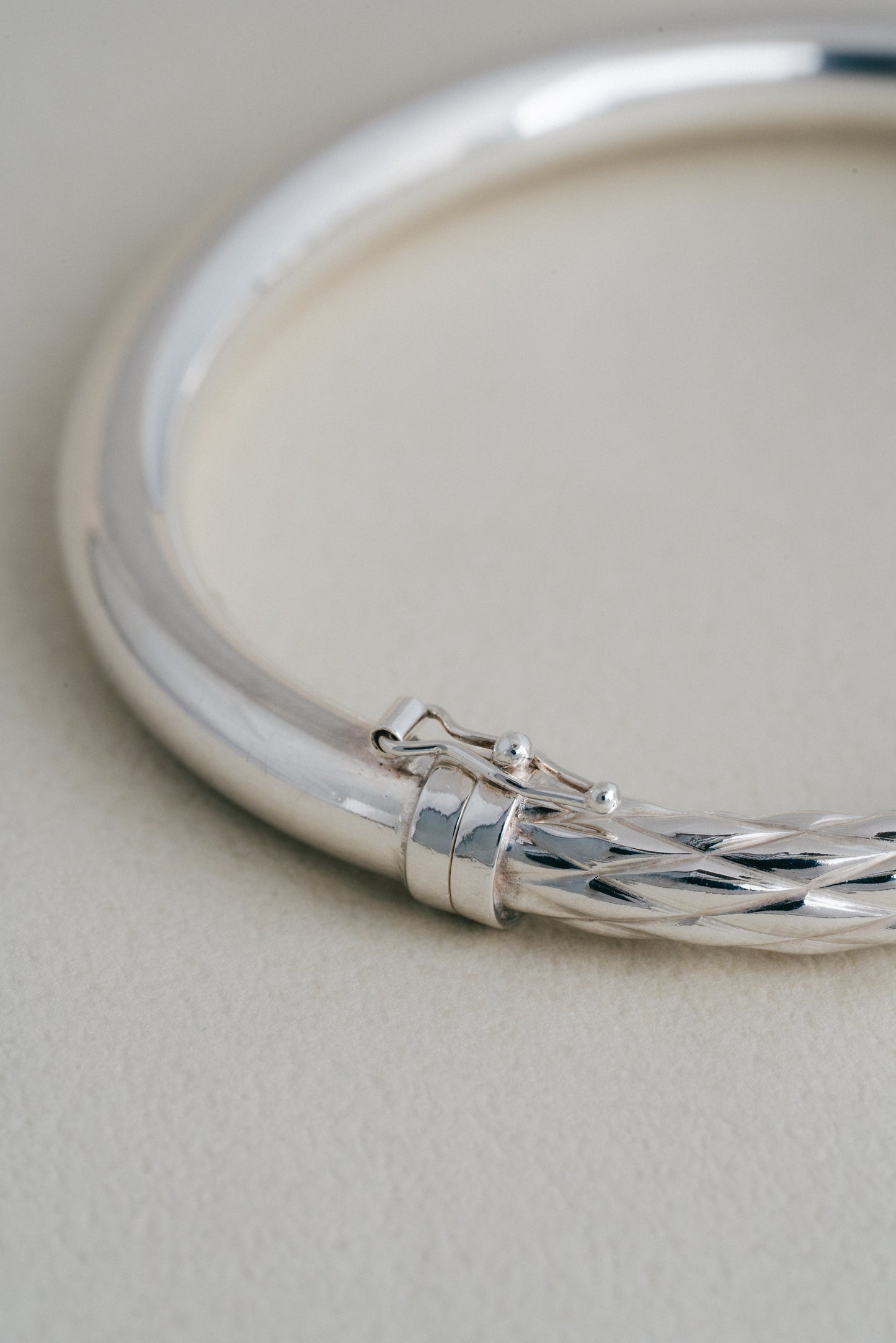 UNOAERRE｜Braided & Polished Bangle (Italy)