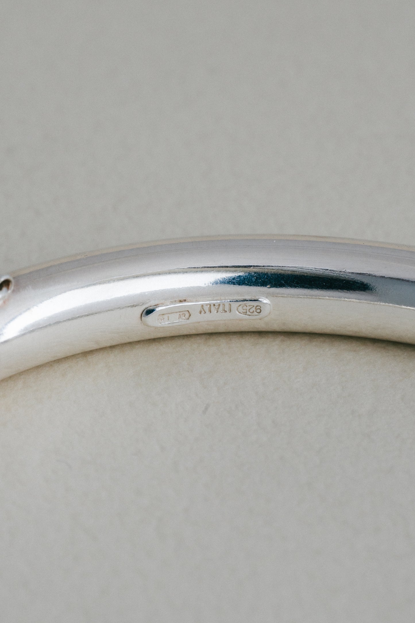UNOAERRE｜Braided & Polished Bangle (Italy)