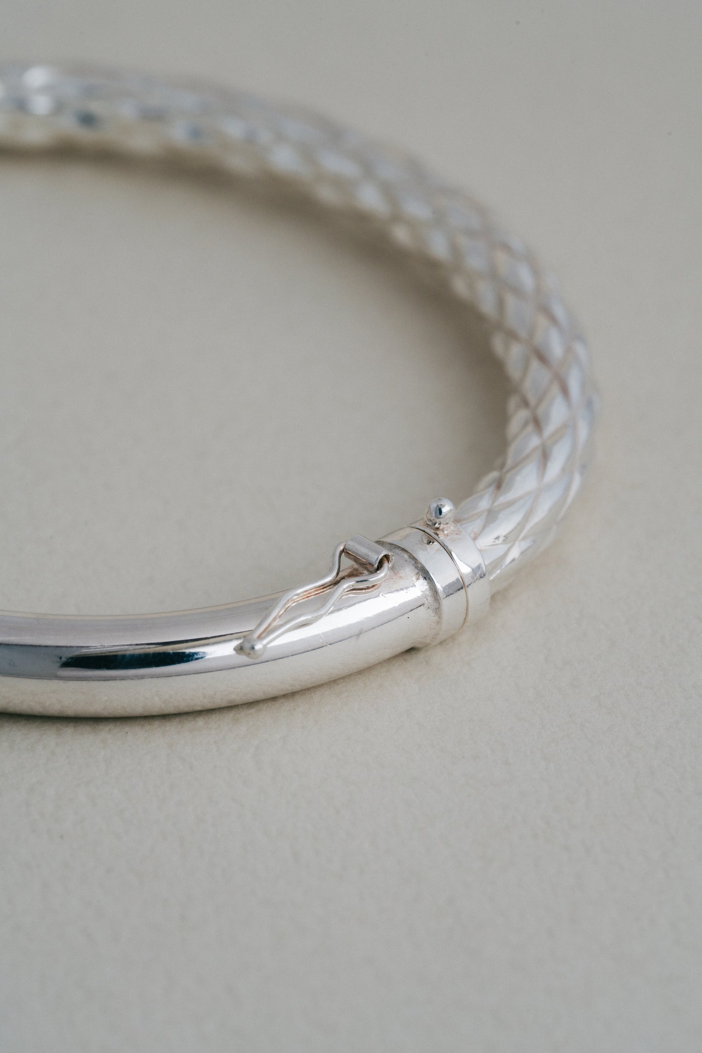 UNOAERRE｜Braided & Polished Bangle (Italy)