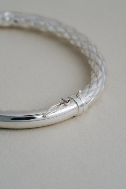 UNOAERRE｜Braided & Polished Bangle (Italy)