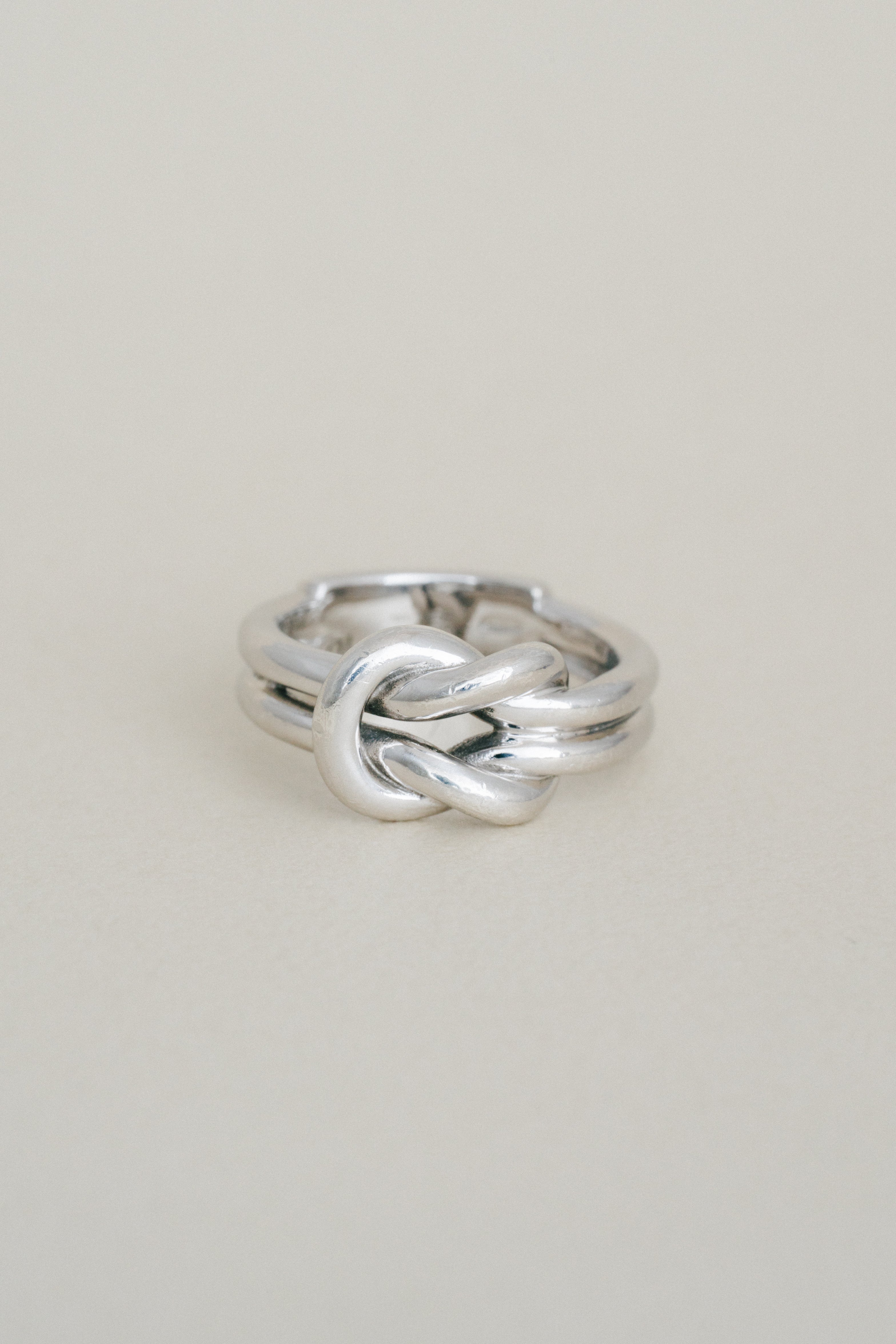 GUCCI｜Knot Ring (Italy) – Arphe