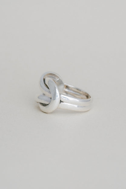 Knot Ring