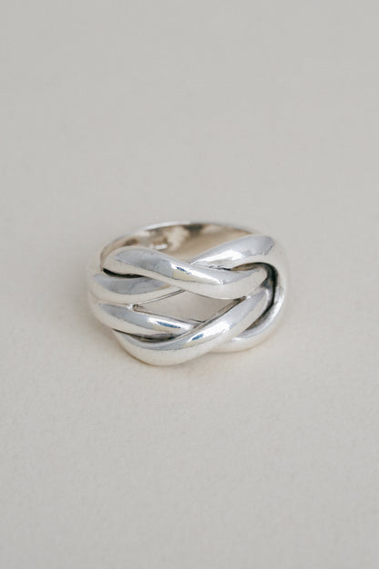Knot Ring