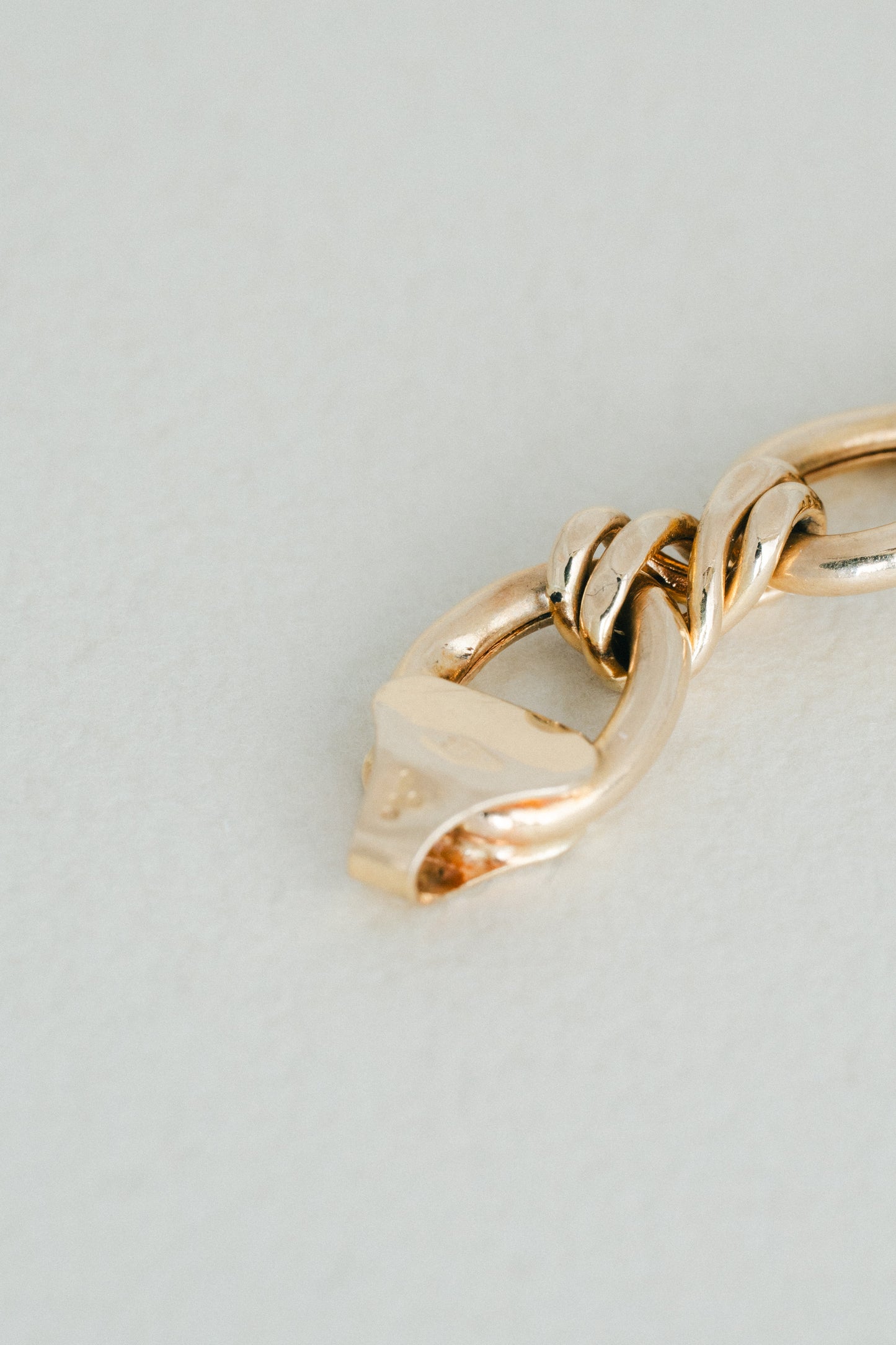 UNOAERRE｜Oval & Twist Link Bracelet (Italy)