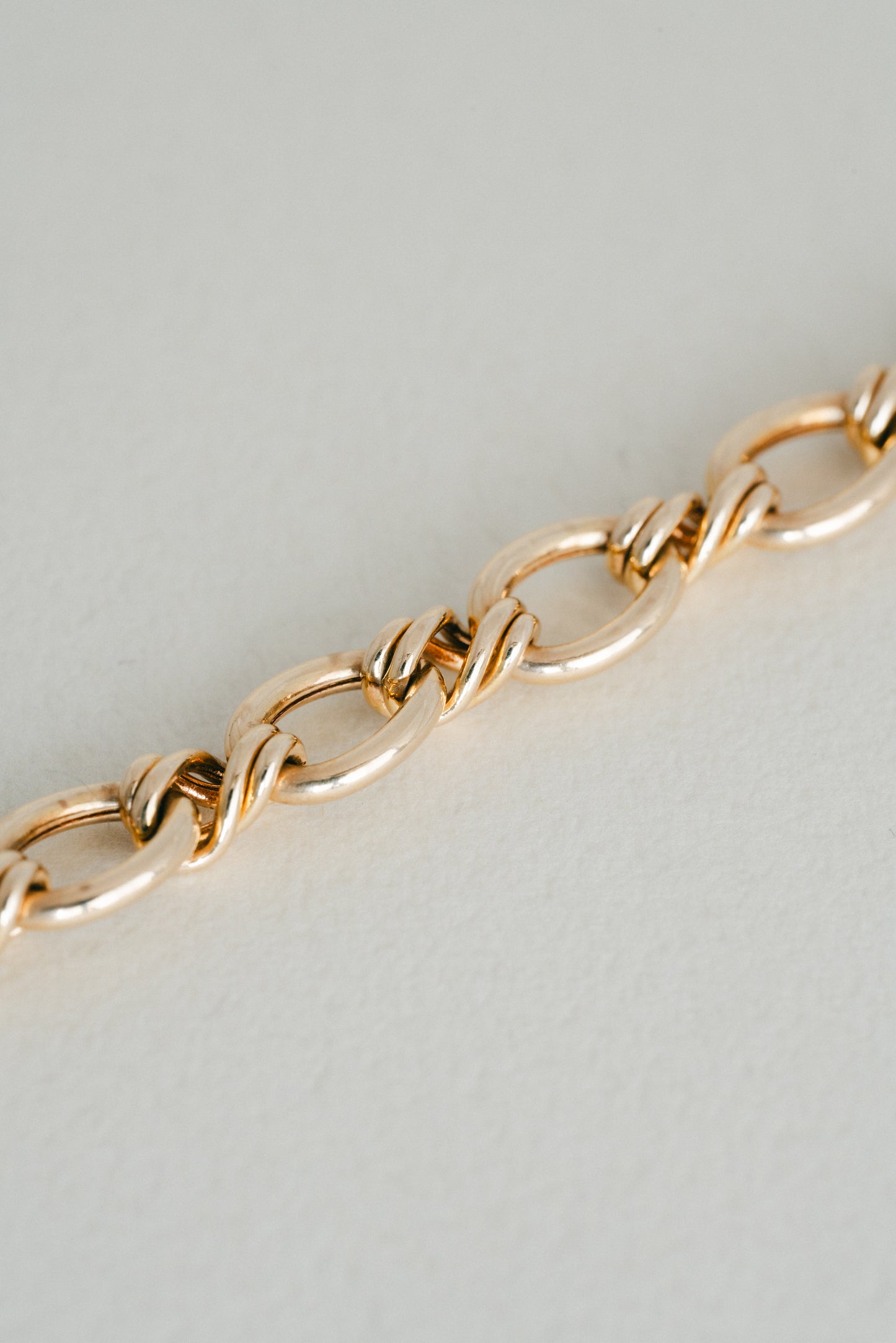 UNOAERRE｜Oval & Twist Link Bracelet (Italy)