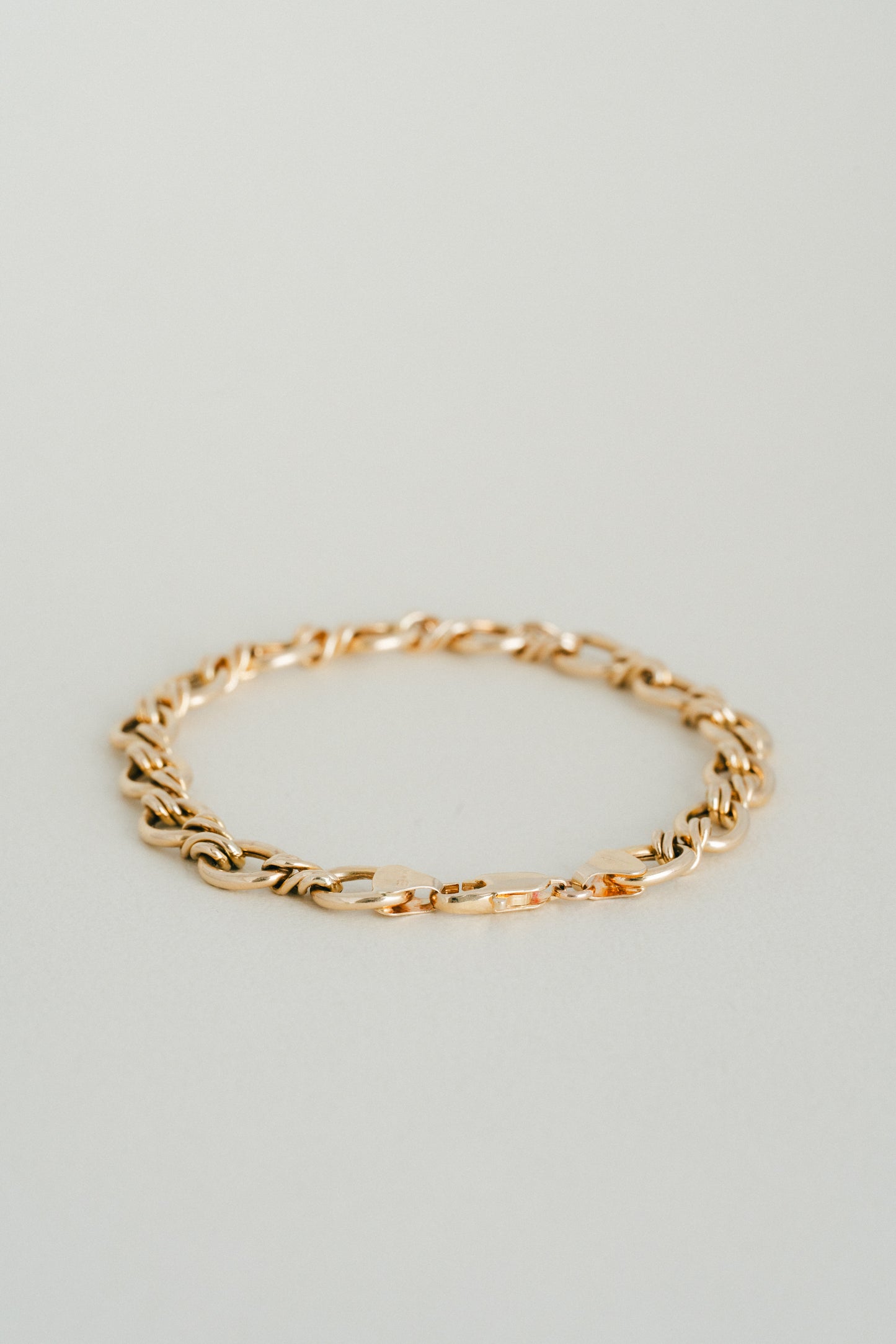 UNOAERRE｜Oval & Twist Link Bracelet (Italy)
