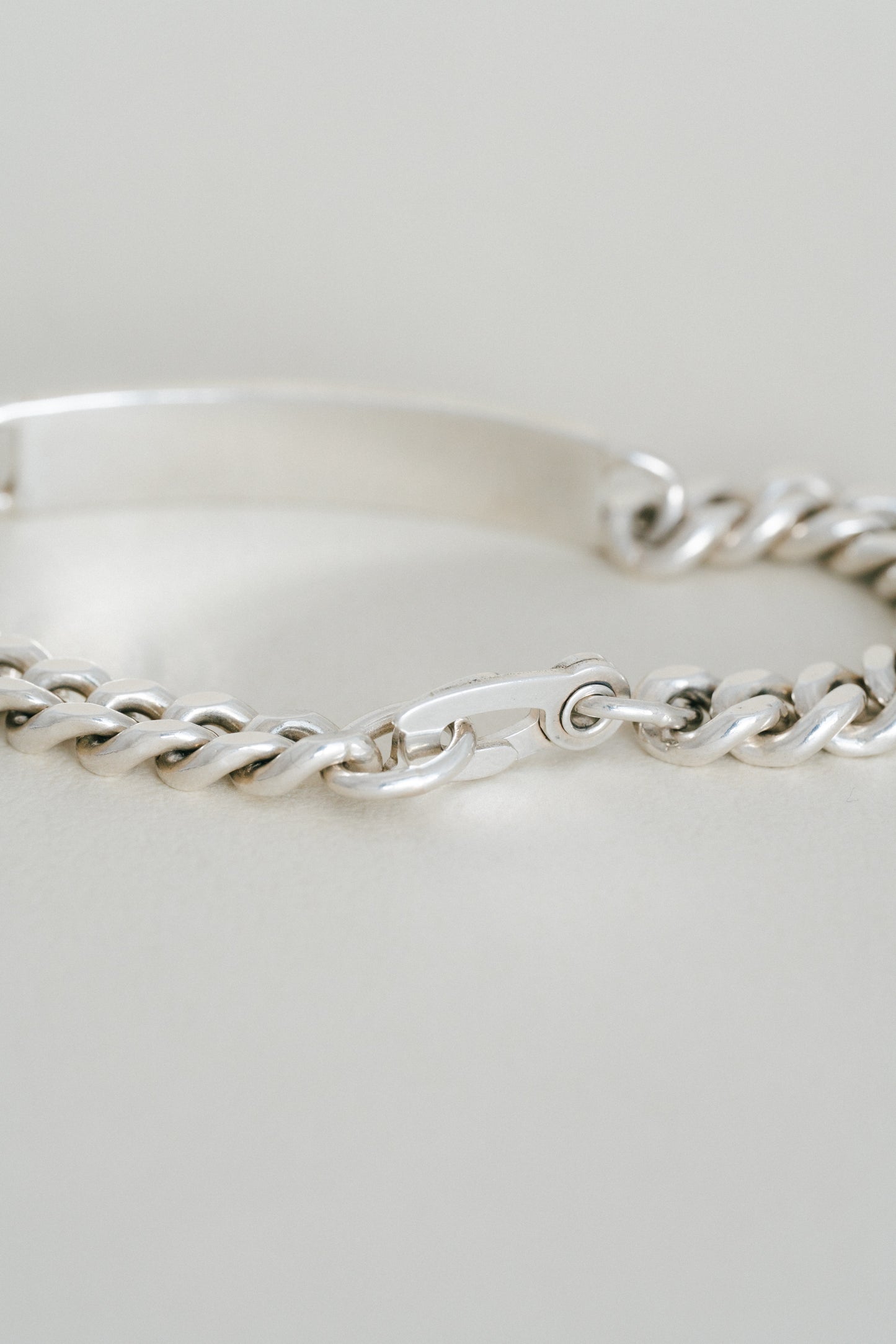 Hook Clasp ID Bracelet (Belgium)