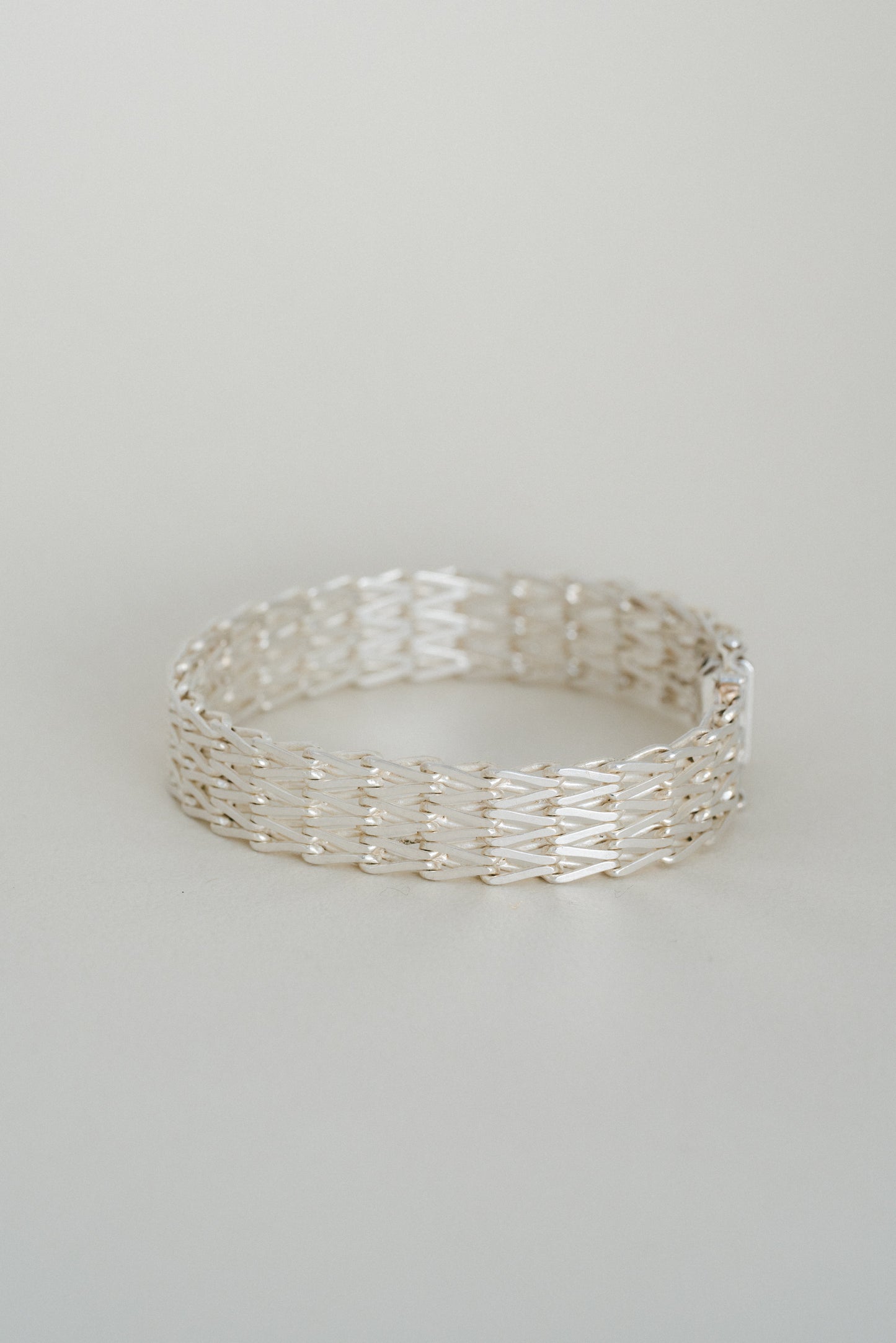 AUREA｜Woven Link Bracelet (Germany)