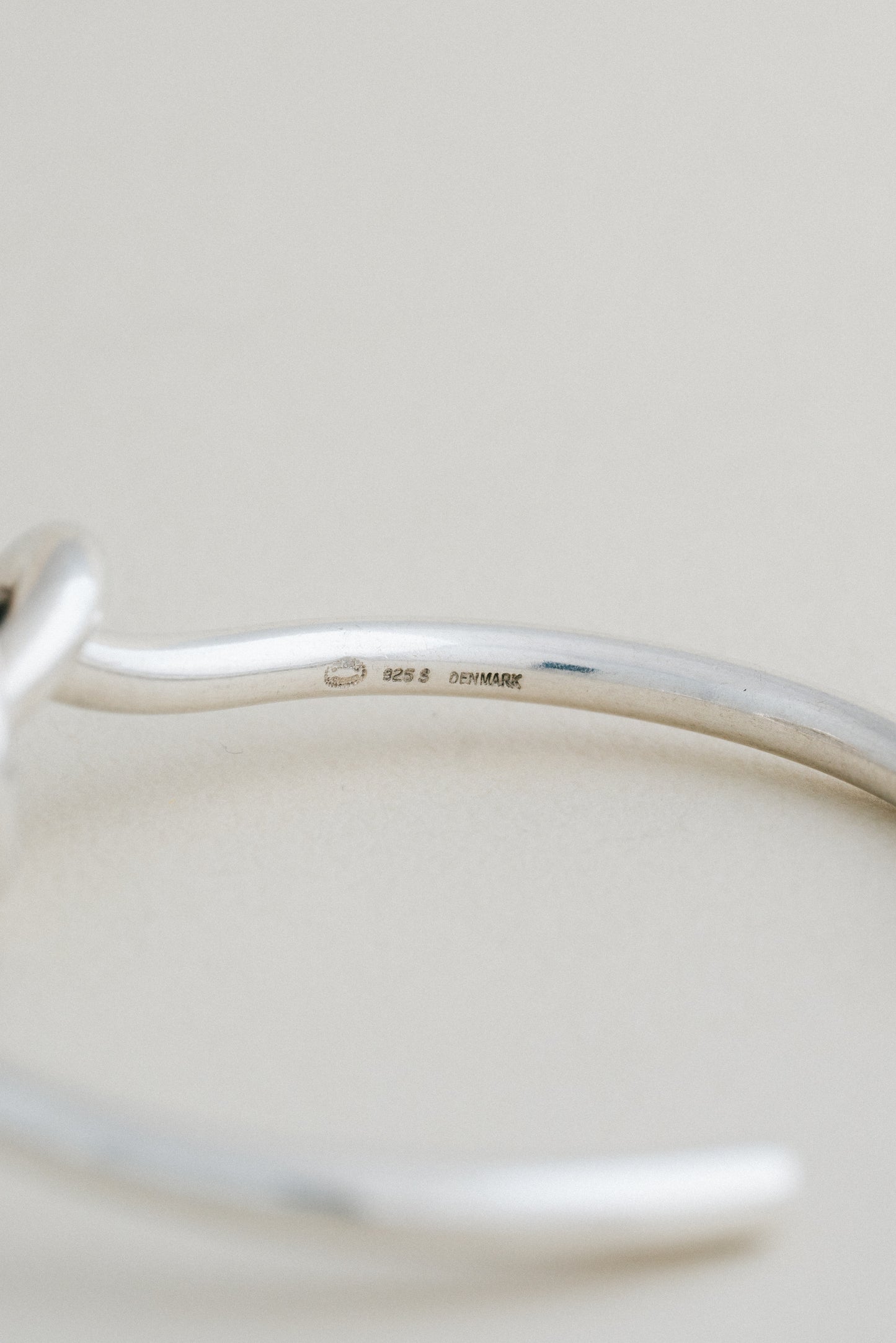 Georg Jensen｜Knot Bangle “A44B” (Denmark)