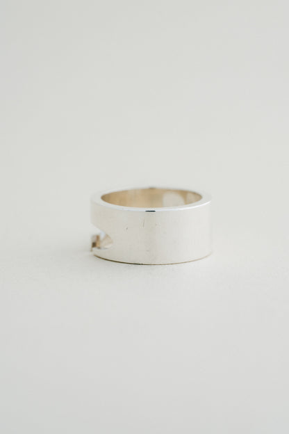 GUCCI｜G Motif Wide Ring
