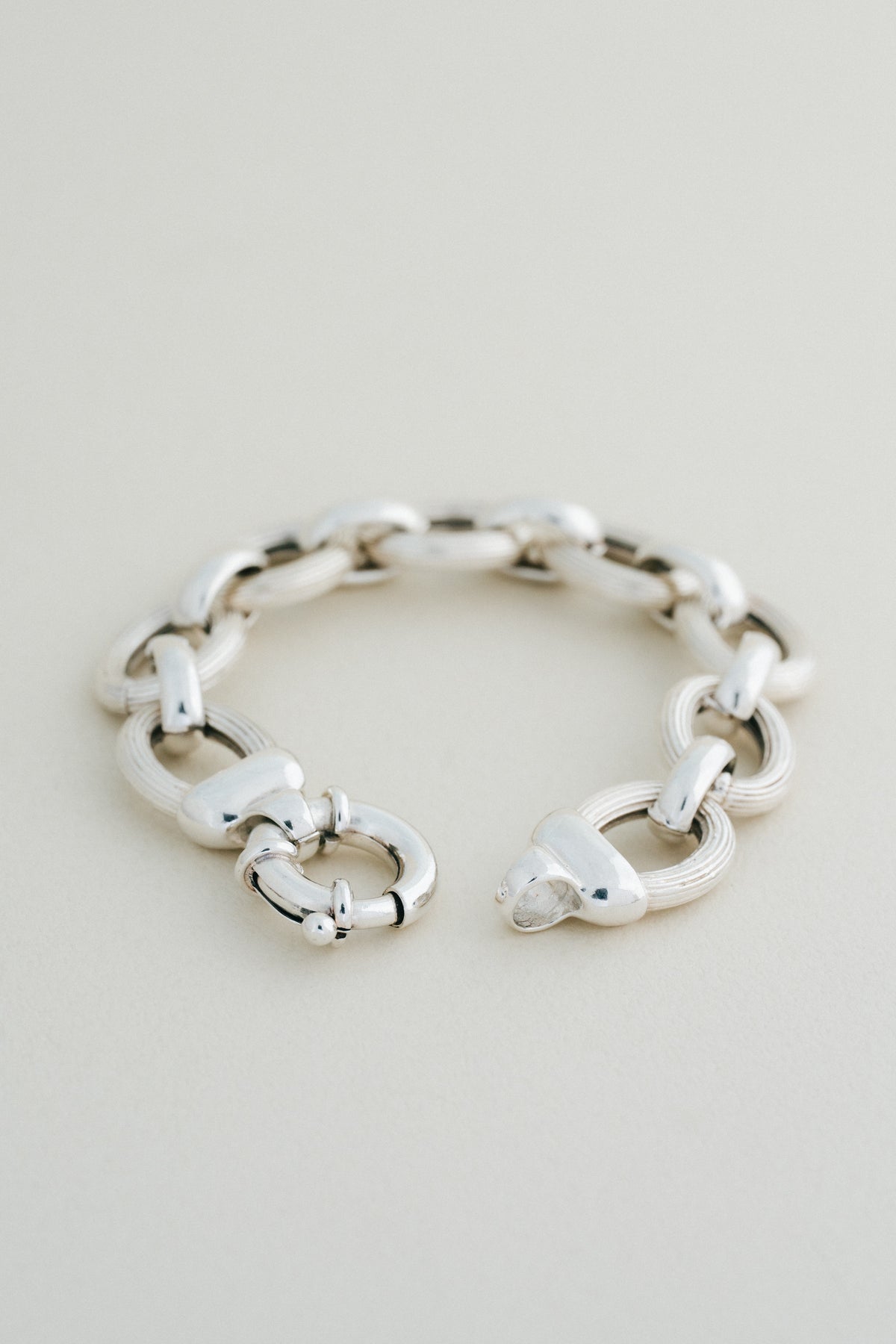 Grooved Oval Link Silver Bracelet (UK)