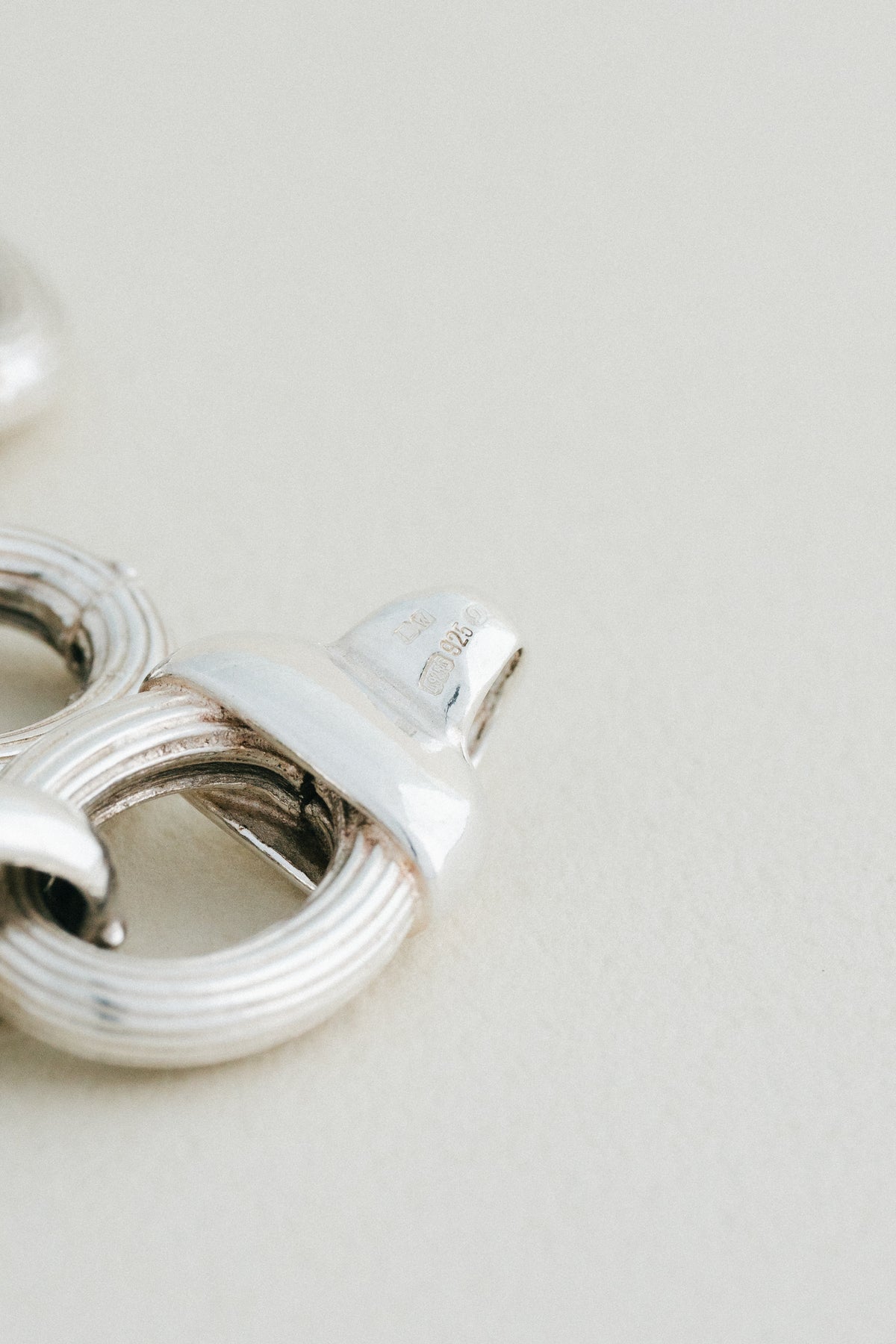 Grooved Oval Link Silver Bracelet (UK)