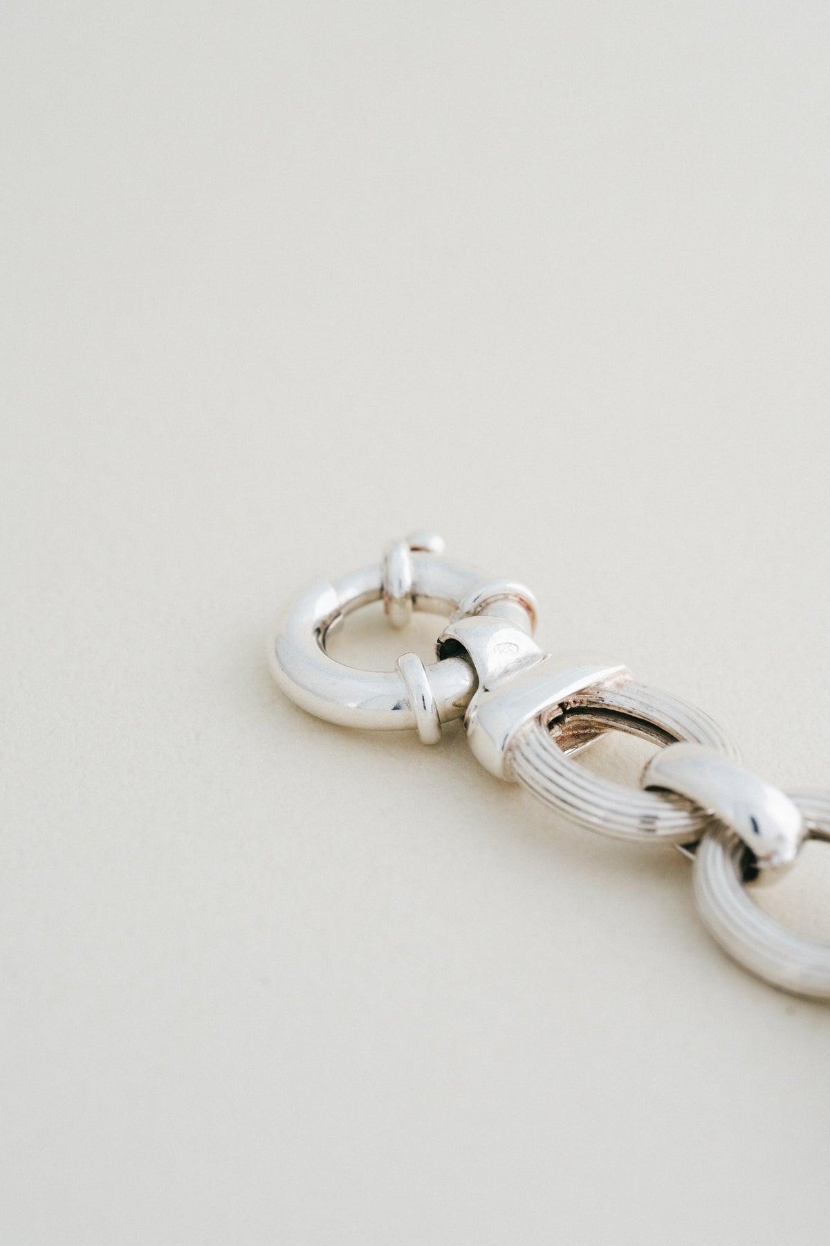 Grooved Oval Link Silver Bracelet (UK)