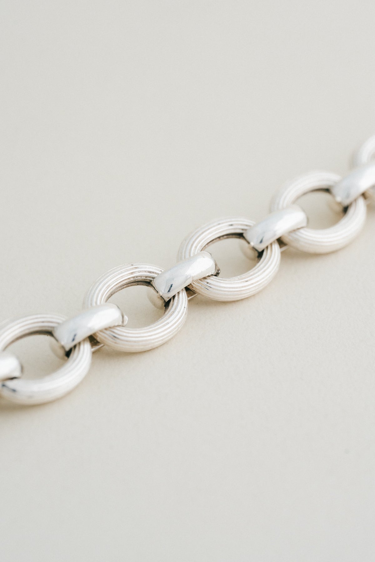 Grooved Oval Link Silver Bracelet (UK)