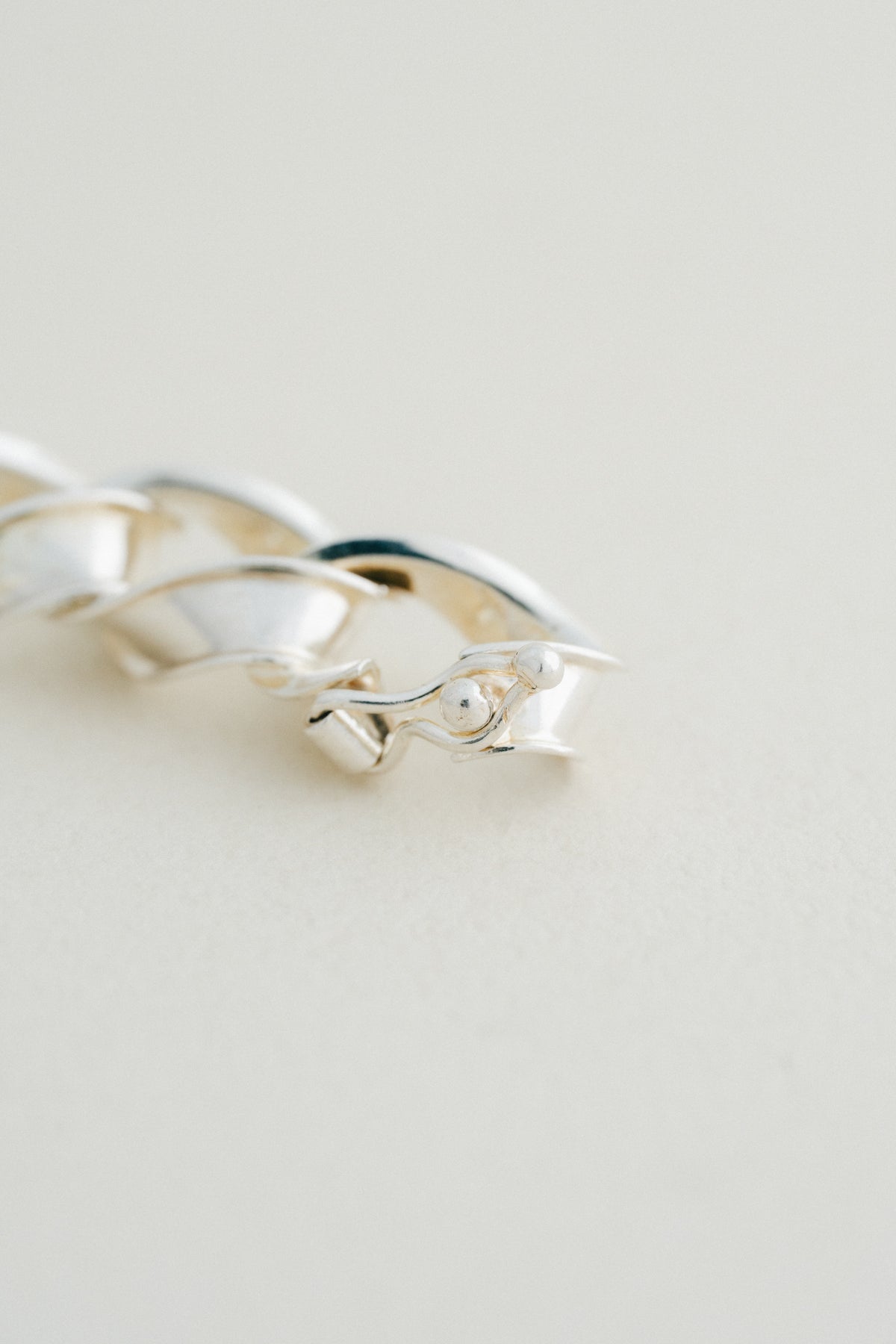 UNOAERRE｜Sculpted Link Silver Bracelet (Italy)