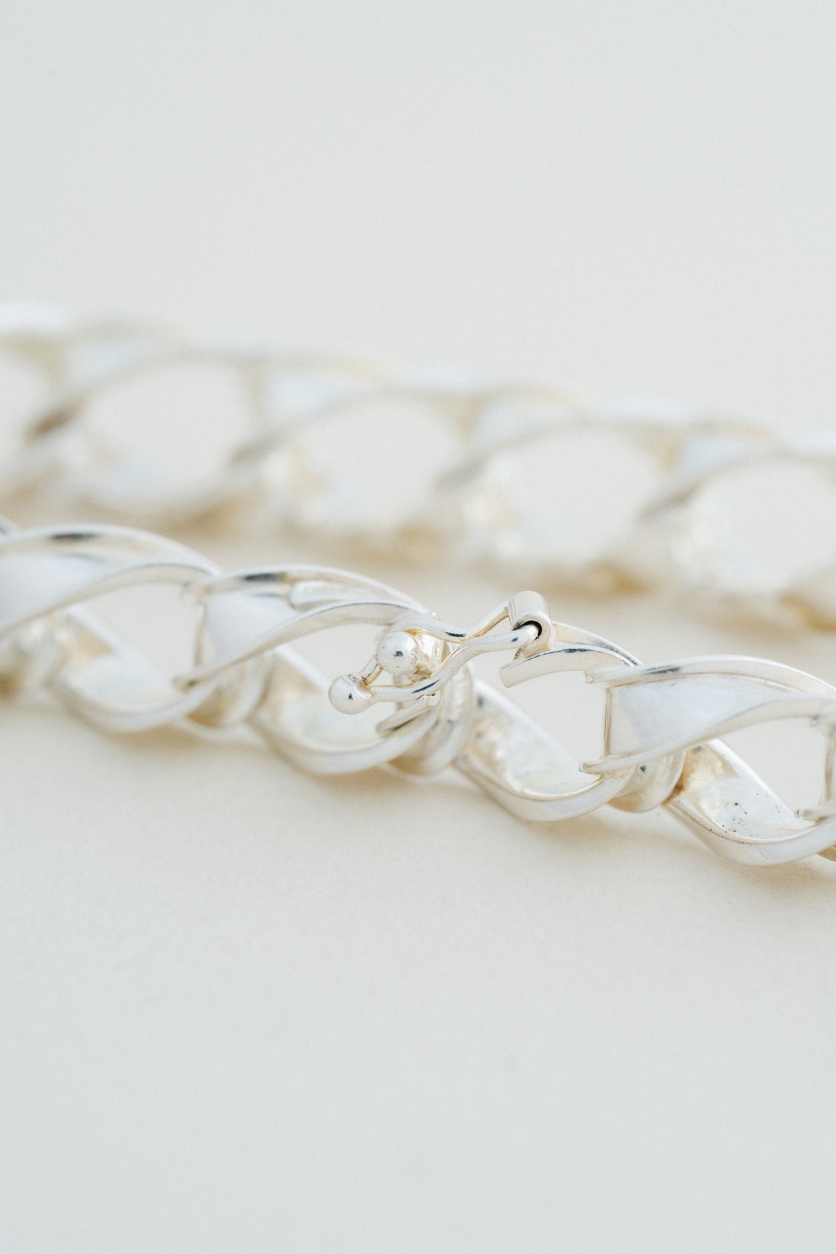 UNOAERRE｜Sculpted Link Silver Bracelet (Italy)