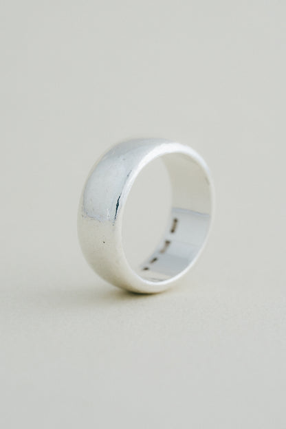 Ilmari Puhakka｜Domed Silver Ring (Finland)