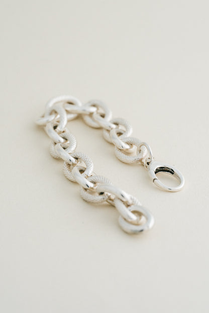 ARMBRUST｜Textured Oval Link Bracelet (USA)
