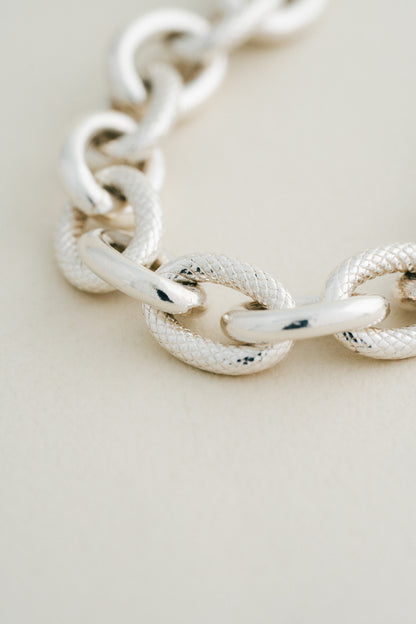 ARMBRUST｜Textured Oval Link Bracelet (USA)