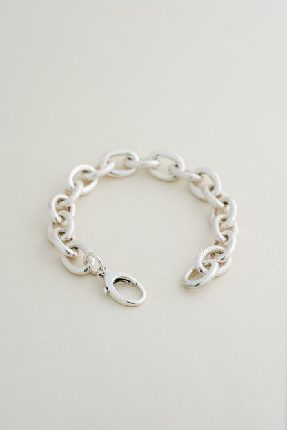 ARMBRUST｜Textured Oval Link Bracelet (USA)