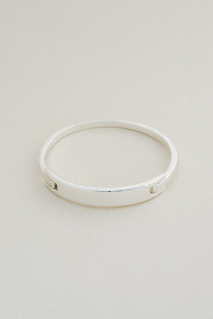GUCCI｜Plate Bangle (Italy)