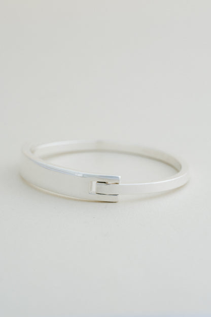 GUCCI｜Plate Bangle (Italy)