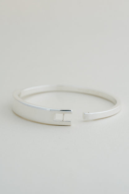 GUCCI｜Plate Bangle (Italy)