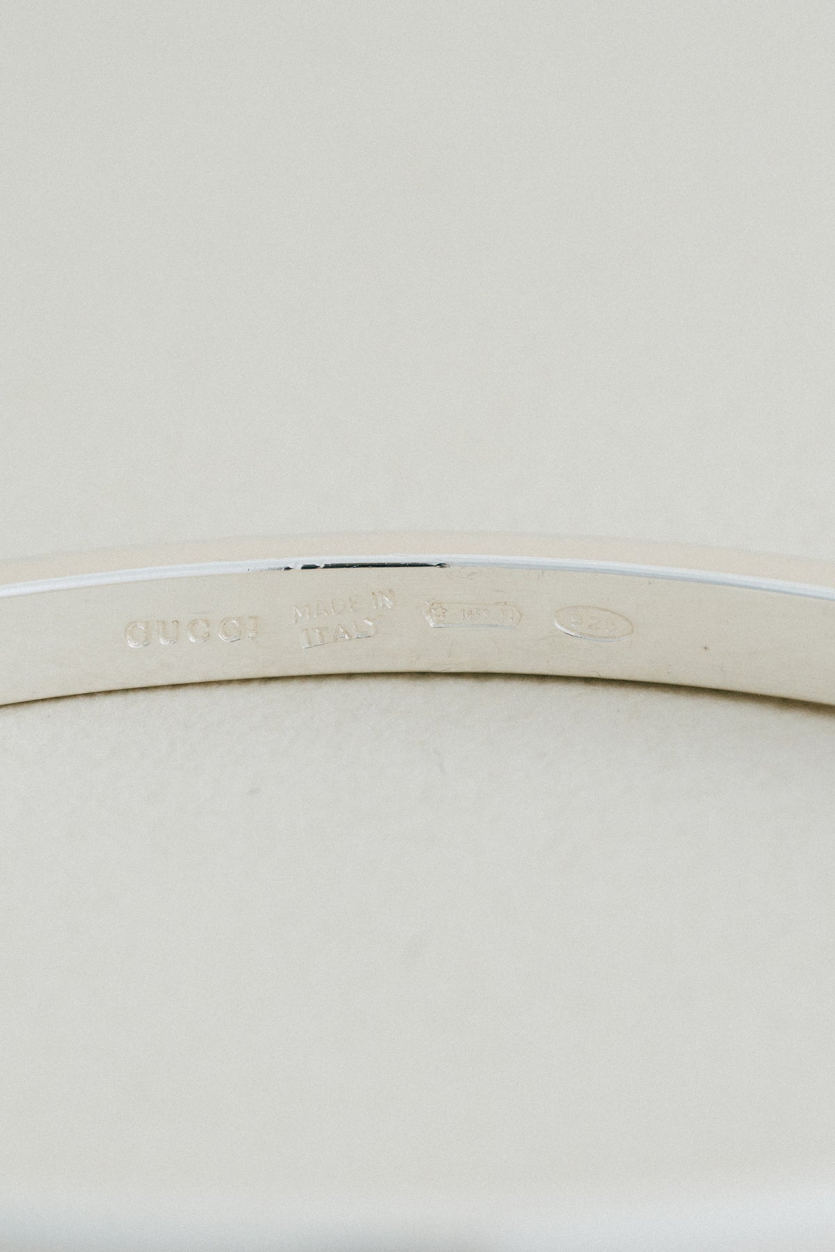 GUCCI｜Plate Bangle (Italy)