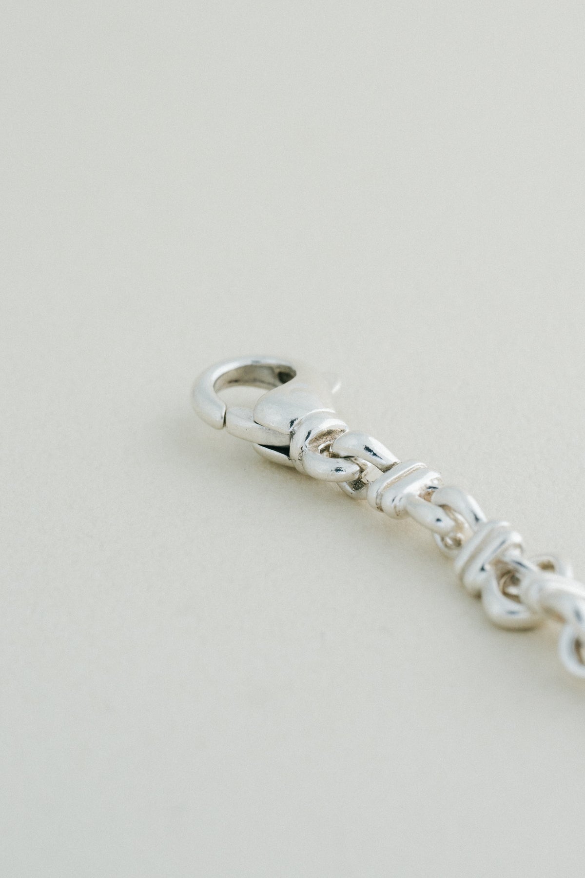 TIFFANY&Co.｜Knot Link ID Bracelet (Italy)