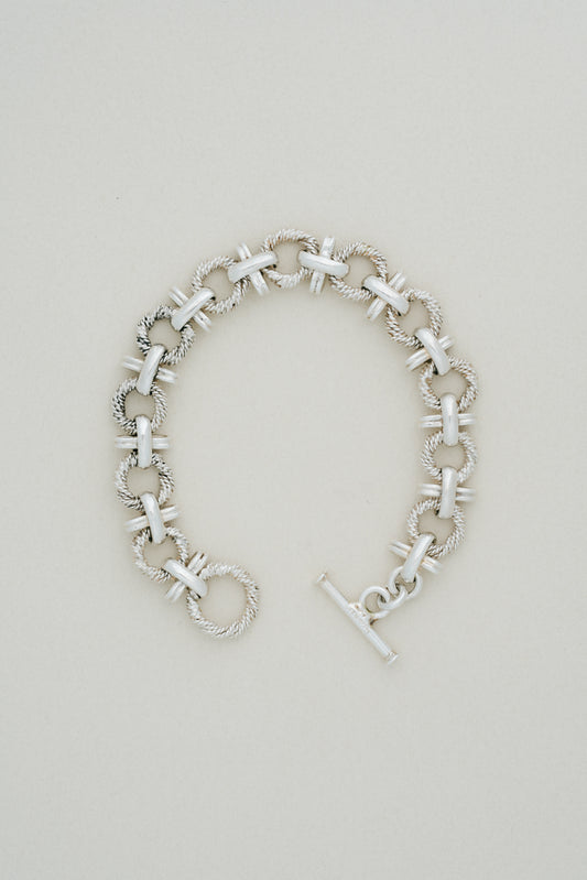 Twisted Circle Link Bracelet (Mexico)