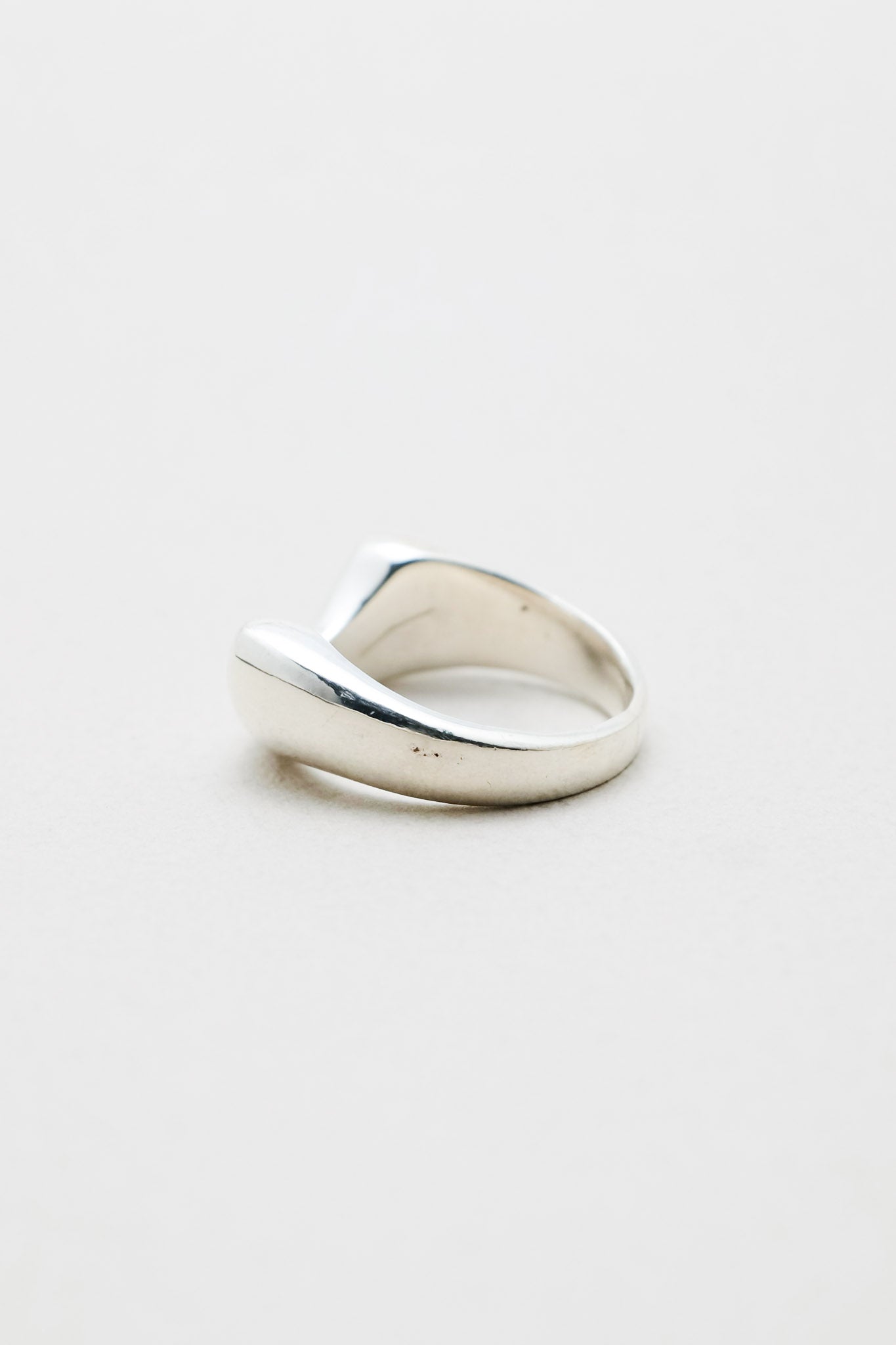 Curved Band Ring