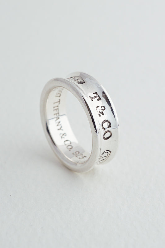 ティファニー1837のナローリング